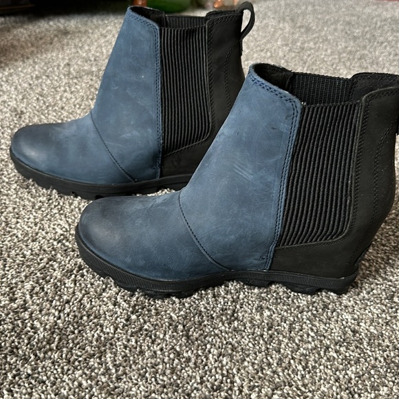 SOREL Wedge Chelsea Boots - Picture 6 of 7